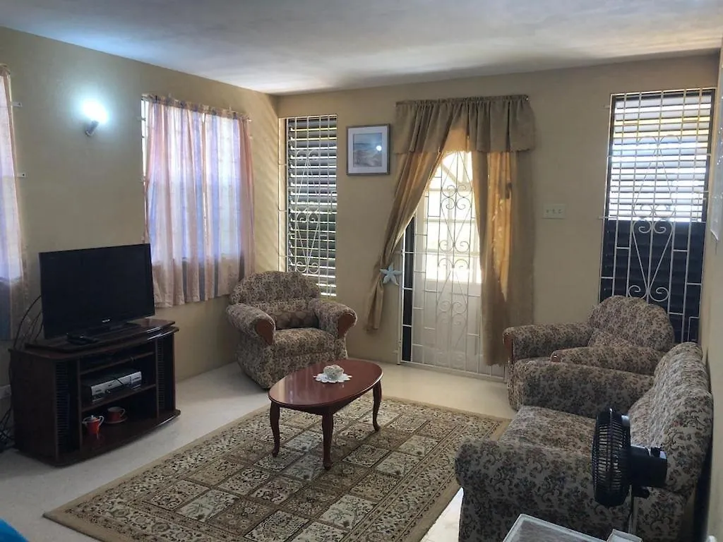 Casa de Férias Donamae 2 Story Barbados House Vila Bridgetown Barbados